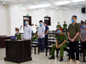 Image: Over 30 CDCs seek leniency for former Hanoi CDC director, accomplices