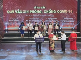 Image: Sacombank donates additional VND20 billion for fight against Covid-19
