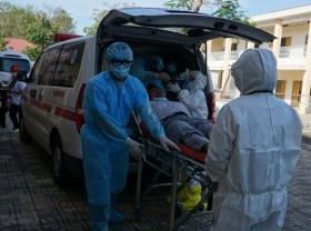 Image: Saigon General Hospital suspends operations due to five Covid-19 cases