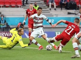 Image: Record-breaking Ronaldo strikes late as Portugal sink Hungary