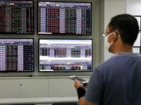Image: Strong cash flow helps VN-Index rise to new high