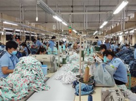Image: Textile-garment makers in HCMC seek ways to adapt to social distancing