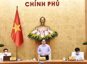 Image: PM chairs Government meeting on law building