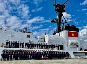 Image: CSB 8021 Patrol Vessel about to depart from US to Vietnam
