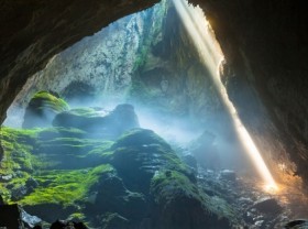 Image: How US broadcaster made program on Vietnam s gigantic caves