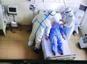 Image: Two women die of Covid-19