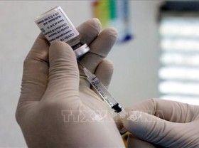 Image: Urgent approval proposed for Pfizer Covid-19 vaccine