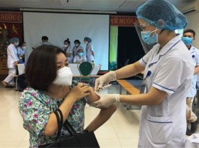 Image: Vietnam approves China’s Covid-19 vaccine for emergency use
