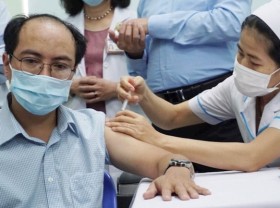 Image: Vietnam reports 102 more Covid-19 cases