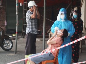 Image: Vietnam’s Covid-19 tally rises by 102