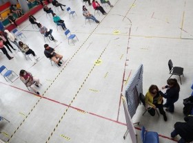 Image: Chile shuts capital Santiago once more as vaccines fail to quell rampant cases