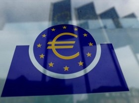 Image: ECB lifts recovery outlook but keeps "steady hand" on stimulus