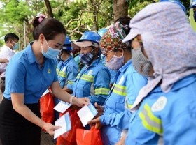 Image: Hanoi gives support to businesses amid pandemic