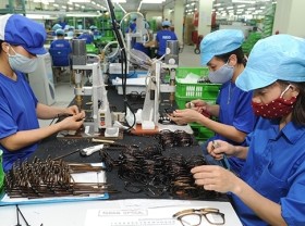 Image: Vietnam aims for dual goal in 2022 economic development plan