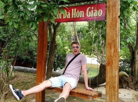Image: Check-in Hon Giao rock stream, peaceful mountain region