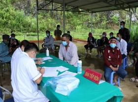 Image: Covid-19 vaccination launched for residents in border areas