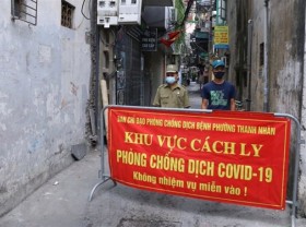 Image: Hanoi bans gatherings of over five persons