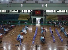 Image: HCMC begins fifth Covid-19 vaccination drive today