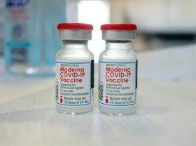 Image: HCMC gets 235,200 doses of Moderna vaccine, instead of 1 million as earlier reported