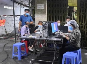 Image: HCMC seeks innovative solutions to cope with Covid-19