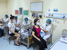 Image: Finding way to solve vaccine problem