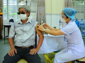 Image: Ho Chi Minh City begins fifth phase of its large-scale COVID-19 vaccination