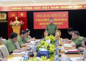 Image: Minister: public security forces uphold heroic tradition
