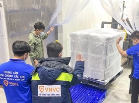 Image: Nearly 660,000 AstraZeneca COVID-19 vaccine doses arrive in HCM City