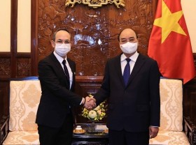 Image: President hosts foreign ambassadors