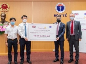 Image: Vietnam receives 150.000 boxes of medicines for non-communicable diseases