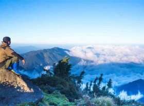 Image: On one of the highest peaks of Vietnam