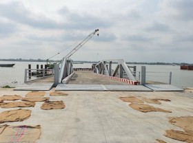Image: Rach Mieu ferry service suspended amid Covid concern