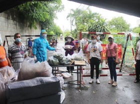 Image: Saigon Times - Great Circle offers relief to people in HCMC’s 1, Hoc Mon districts