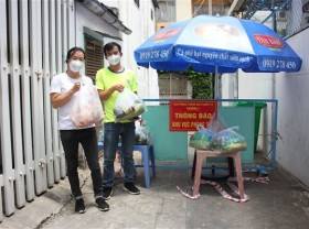 Image: Saigon Times - Great Circle provides relief for underprivileged people in HCMC