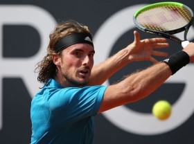 Image: Filip Krajinovic topples Stefanos Tsitsipas in Hamburg