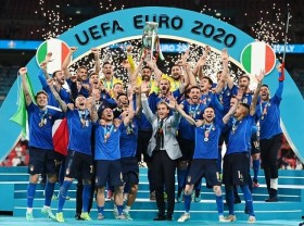Image: Italy crowned European champions after shootout win over England