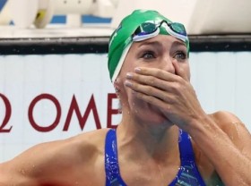 Image: Olympics: Tatjana Schoenmaker storms to record-breaking victory in women's 200m breaststroke