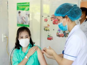 Image: Three million Moderna vaccine doses to arrive in Vietnam this week