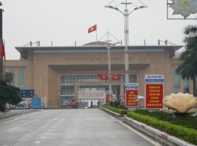 Image: Over 1 million tonnes of goods handled at Mong Cai Border Gate
