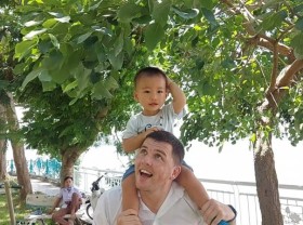 Image: Irish man adopts Vietnamese orphan