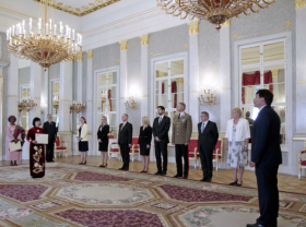 Image: Hungarian President Praises Vietnam s Development Achievements