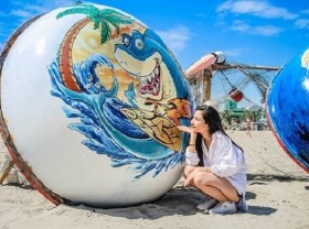 Image: Tourism industry needs more than just vaccines to survive