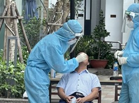 Image: Vietnam reports 3,898 new Covid-19 cases