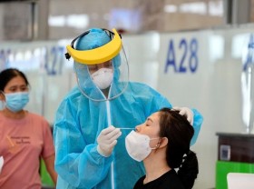 Image: Vietnam reports single-day record in fresh Covid-19 cases