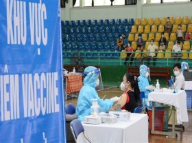 Image: Vietnam takes delivery of some 660,000 more AstraZeneca vaccine doses