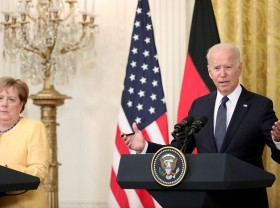 Image: Biden says US reviewing how soon it can lift European travel ban