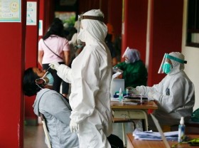Image: US to ship 4 million vaccine doses to Indonesia 'as soon as possible'