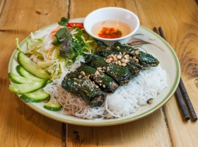 Image: 12 best snacking places in District 7, Ho Chi Minh City