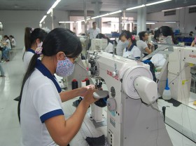 Image: Urgent support needed for pandemic-hit workers to retain long-term human resources