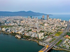 Image: Danang residents not allowed to leave home for seven days